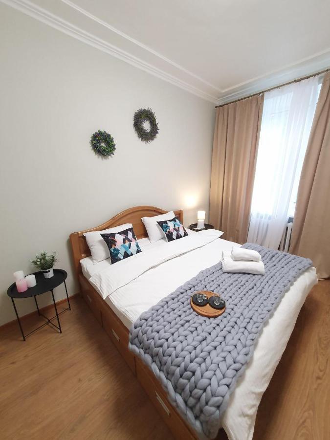 Inn Home Apartments-Olimpiysky Stadium Area Kiev Bagian luar foto