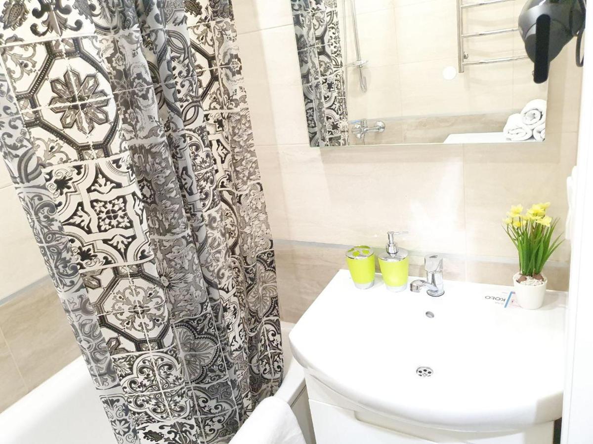 Inn Home Apartments-Olimpiysky Stadium Area Kiev Bagian luar foto