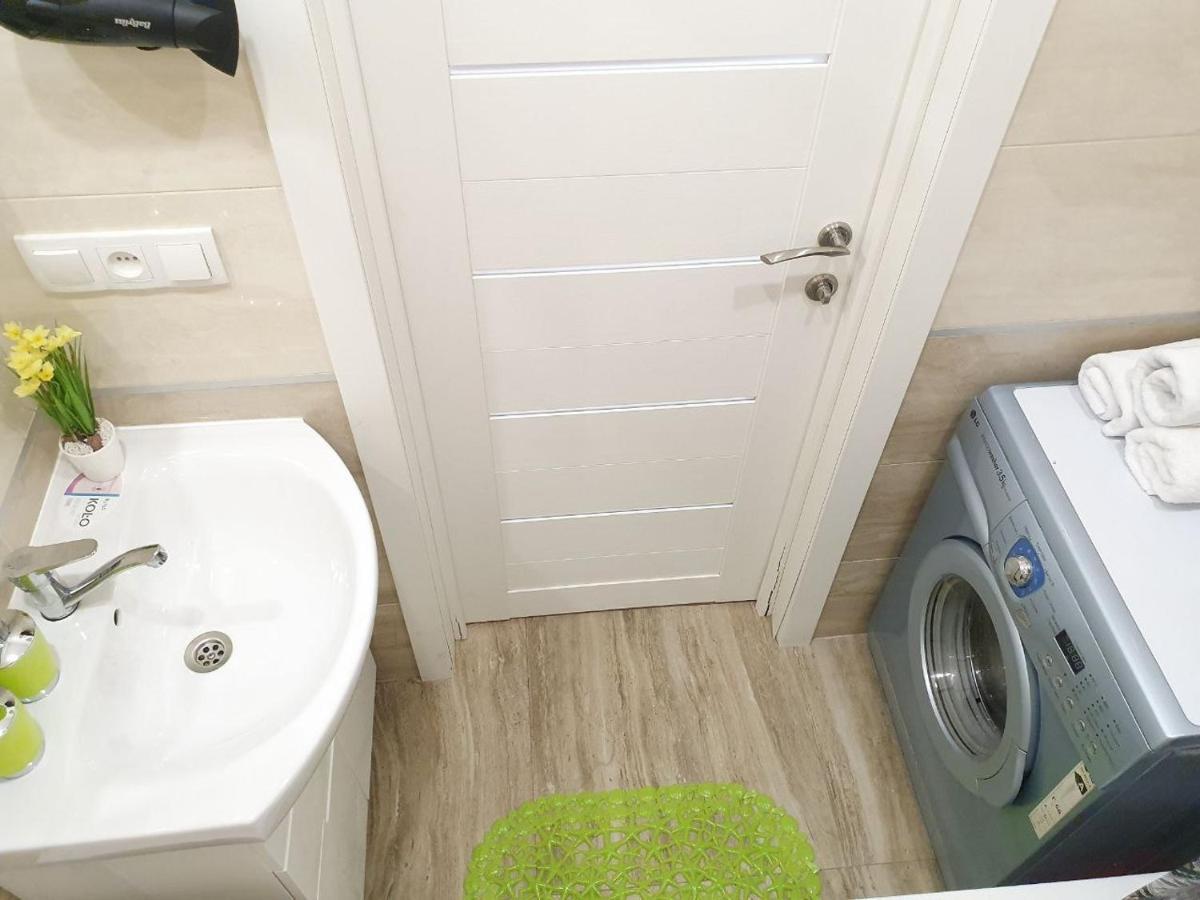 Inn Home Apartments-Olimpiysky Stadium Area Kiev Bagian luar foto
